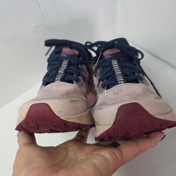 New Balance Sz8.5 Dynasoft Nitrel V4 Trail Running Shoes Ws. Pink n Navy. Active - Picture 5 of 13